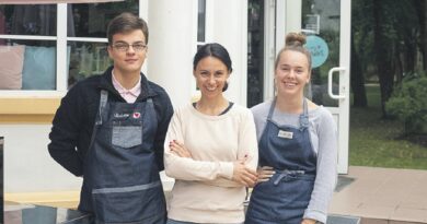 Jaunimo užimtumo programa jau trečią kartą subūrė verslininkus ir dirbti norinčius jaunuolius Jaunimo užimtumo programa jau trečią kartą subūrė verslininkus ir dirbti norinčius jaunuolius