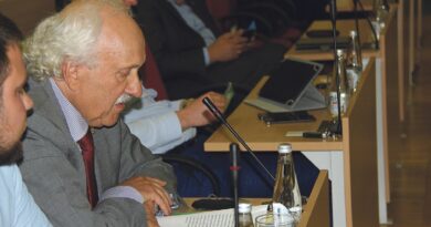 Skundai, skundai, skundai: jau trečią kadenciją taip dirba tarybos konservatoriai ir liberalai Skundai, skundai, skundai: jau trečią kadenciją taip dirba tarybos konservatoriai ir liberalai